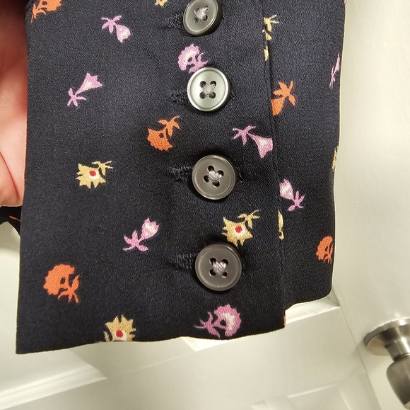 Ann Taylor top - Picture 3 of 6